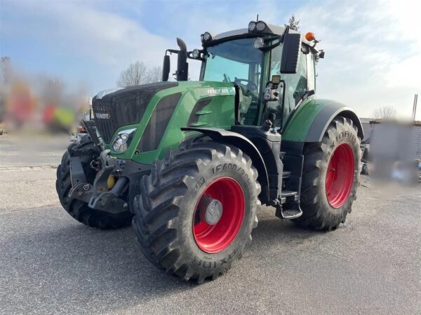 tractor2015 Fendt 828 Vario S4 ProfiPlus