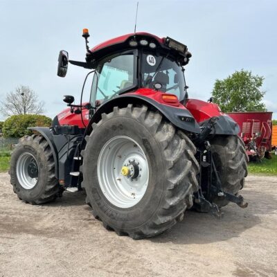 TraktorCase IH Optum 300