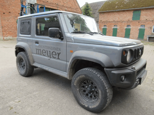 Mehrzweckfahrzeug SUZUKI