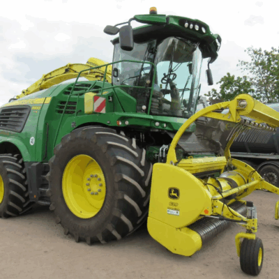 selbstfahrende Erntemaschine / Feldhäcksler JOHN DEERE 9900i (D2)