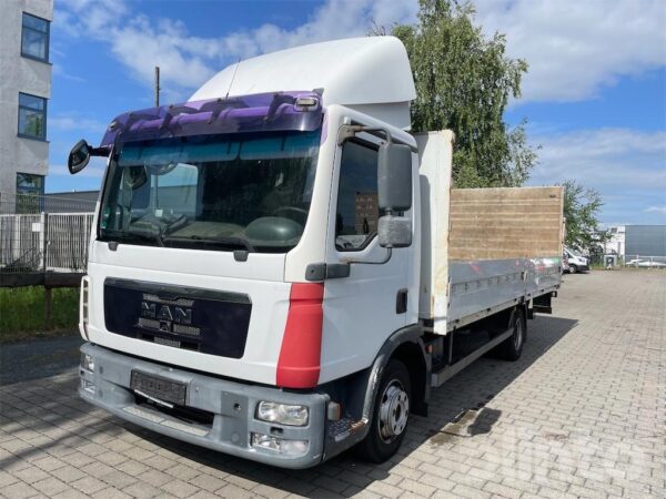 LKW-Pritsche2009 MAN TGL