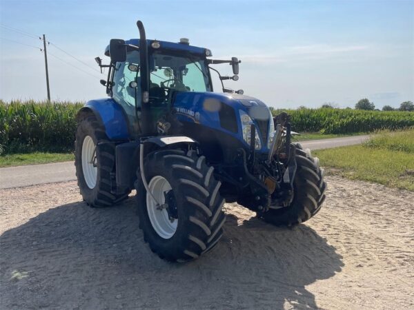 TraktorNew Holland T7.170 (2012)