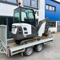 Minibaggermit Tandemanhänger (Volvo EC15D / Vlemmix) – Bild 3