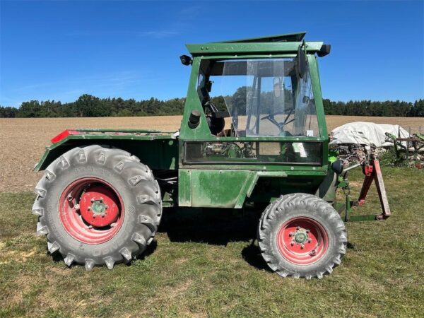 SchlepperDeutz Intrac 2002 A