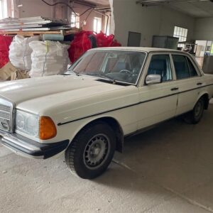 Oldtimer Mercedes 240D W123 (1981)