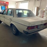 Oldtimer Mercedes 240D W123 (1981) – Bild 11