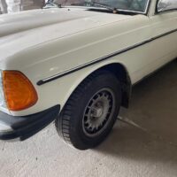 Oldtimer Mercedes 240D W123 (1981) – Bild 17