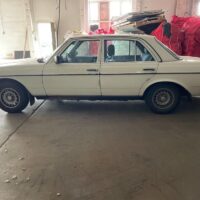 Oldtimer Mercedes 240D W123 (1981) – Bild 22